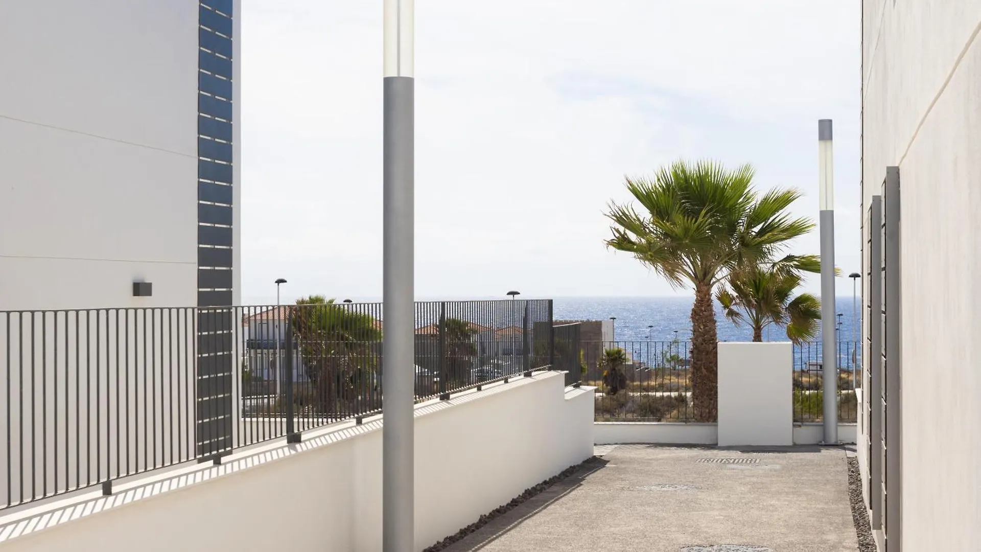 Maruxia Beach And Pool Apartemnt Abades Apartman
