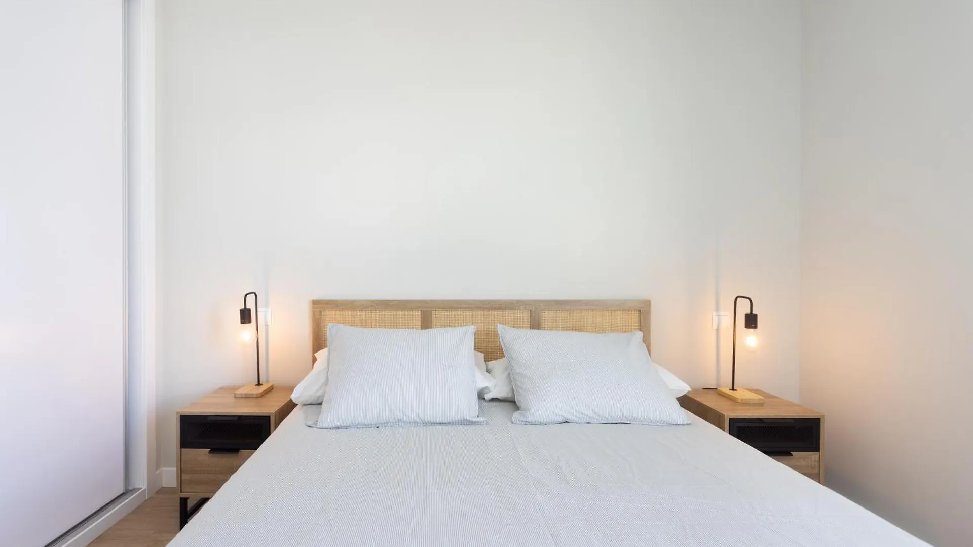 Maruxia Beach And Pool Apartemnt Abades Apartman